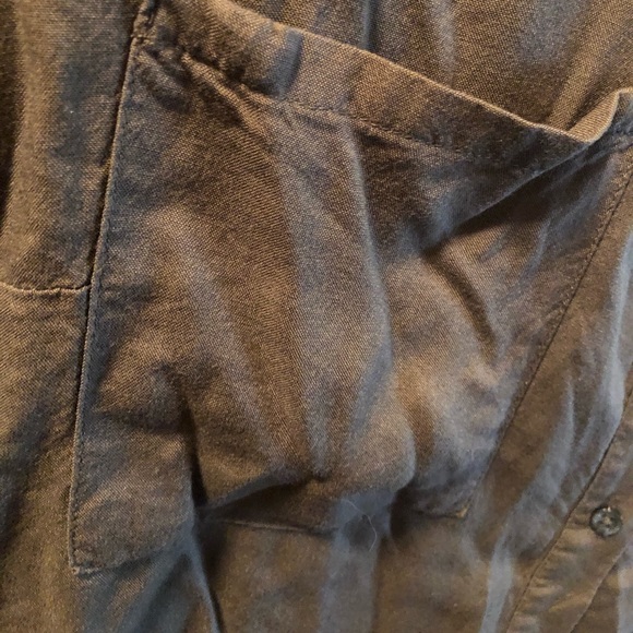 Olive button down collared shirt - Picture 3 of 4